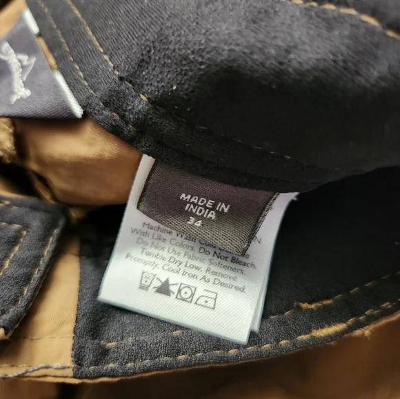 Eddie Bauer Belted Travex Cargo Shorts Size 34 - Picture 5 of 6